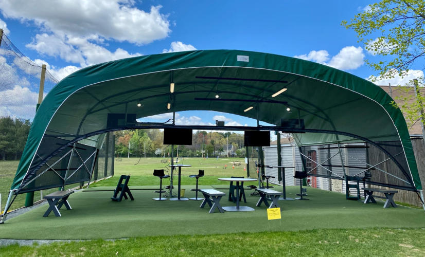 Year round Golf Lessons Indoor and Outdoor golf facility Golf