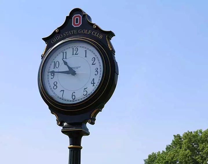 Post Clocks The Verdin Company