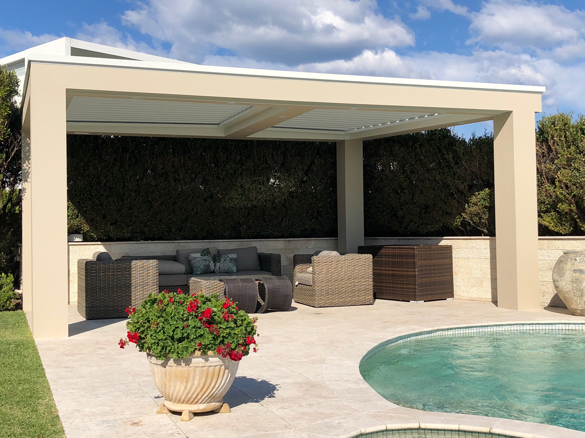 Louvered Patio Roof Designs Vergola