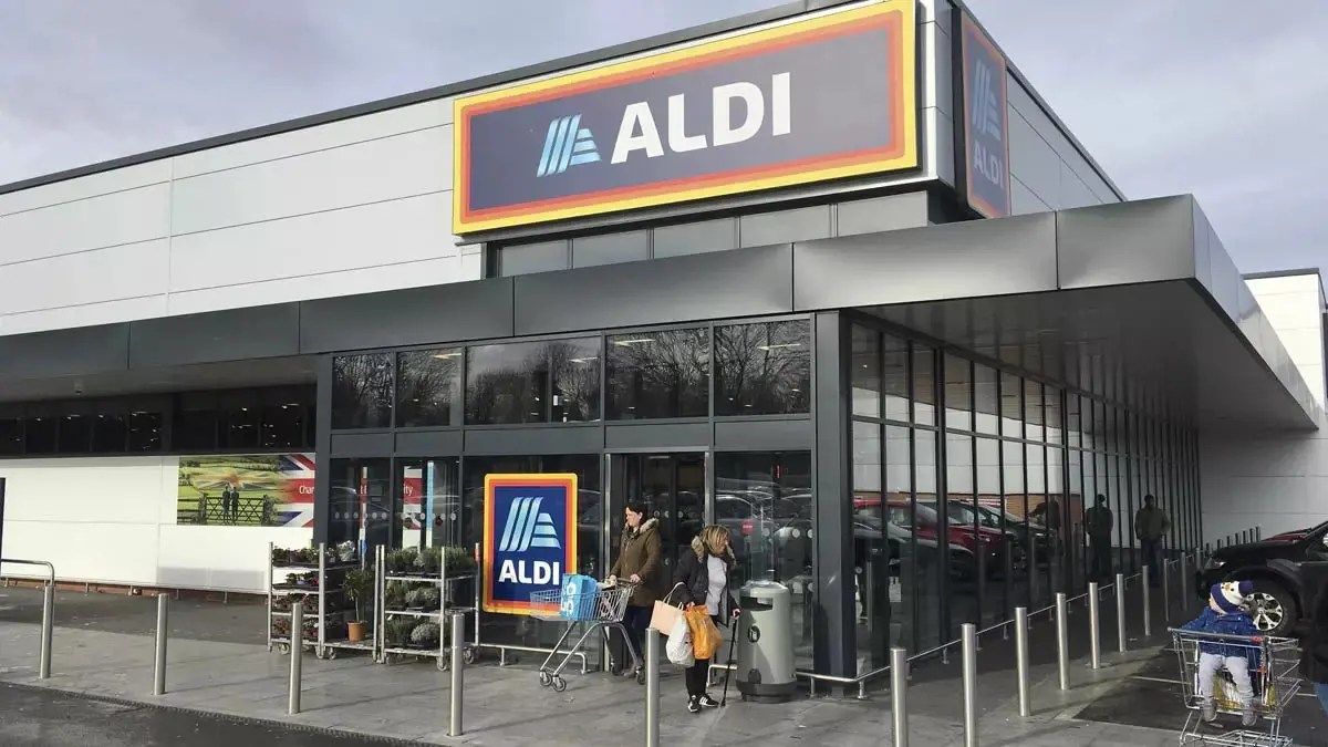 طرق جانبية مستشار مكشطة Aldi Supermercati Sede Italia - Tafraa.com 675_x_1200_jpg
