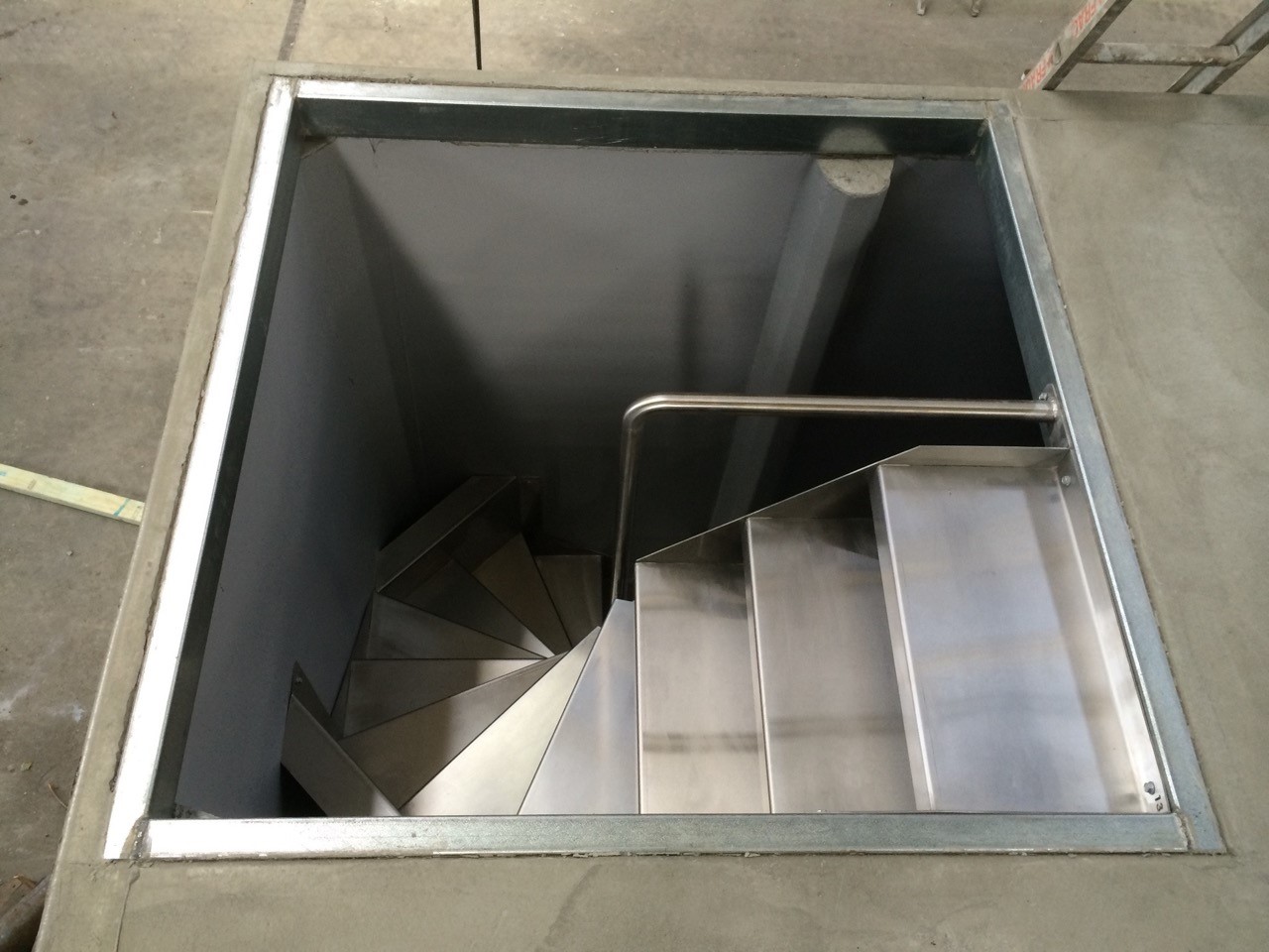 Wine Cellars & Underground Wine Cellars Versatile Tanks