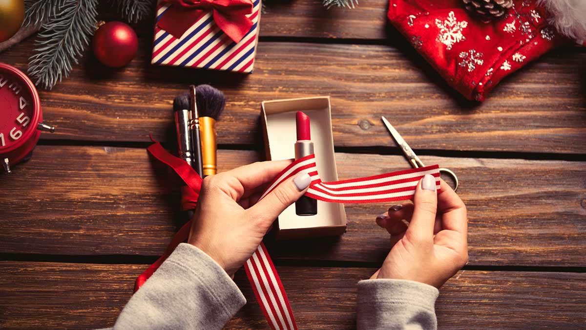 Create an online gift guide that delivers VerticalResponse