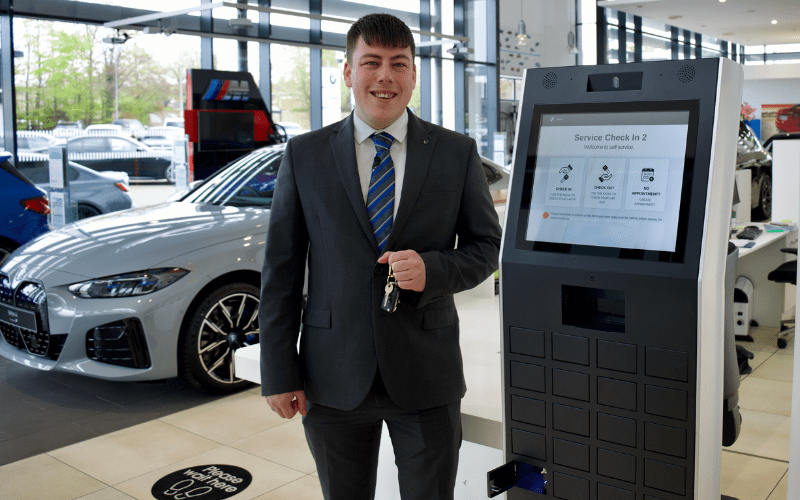 Farnell Jaguar Land Rover Bolton dealership creates 23 jobs Vertu Careers