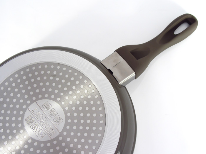 How to clean an aluminum pan from soot Veseldom