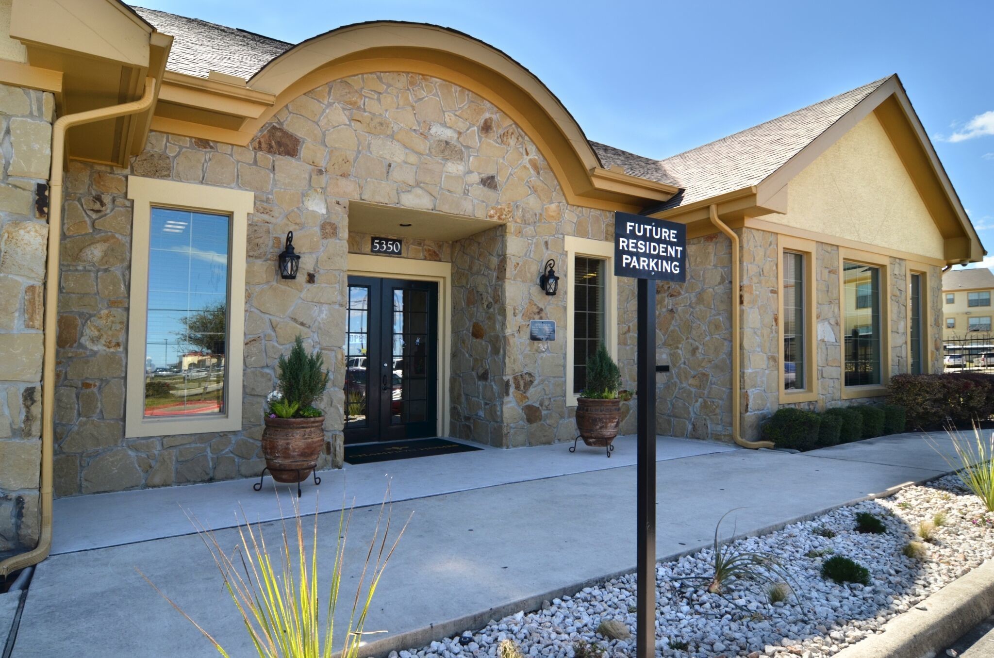 Port Royal Apartment Homes Vesta Corporation