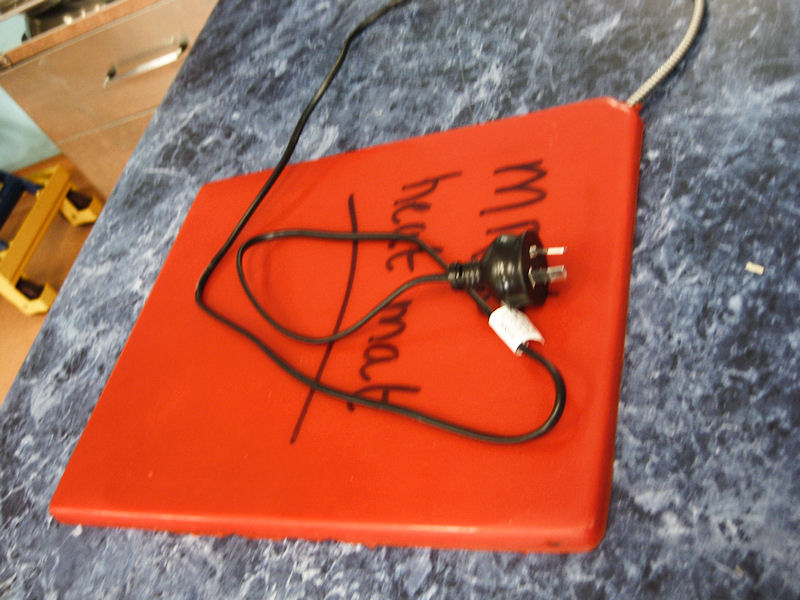 Heat therapy heat mat in Rabbits (Lapis) Vetlexicon