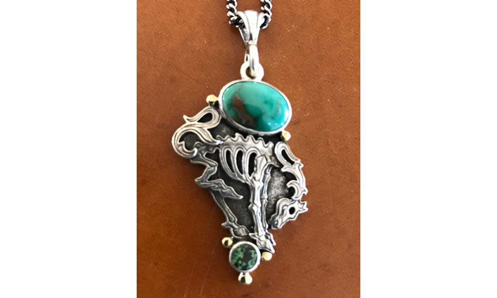 THE UNDENIABLE, UNDEFINABLE JEWELRY OF KIT CARSON