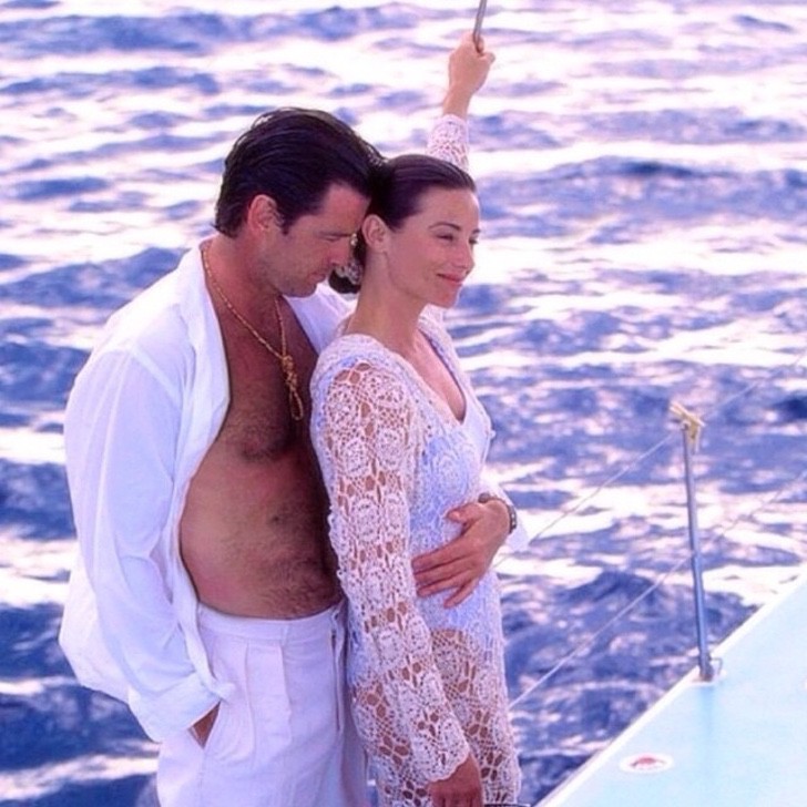 Pierce Brosnan Y Su Esposa Celebran 25 Años De Un Sólido Y Hermoso