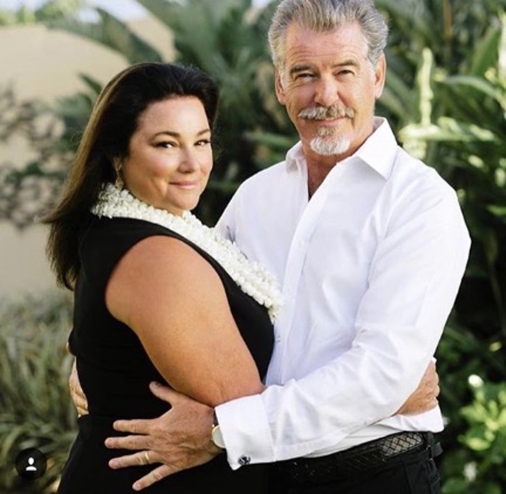 Pierce Brosnan Y Su Esposa Celebran 25 Años De Un Sólido Y Hermoso
