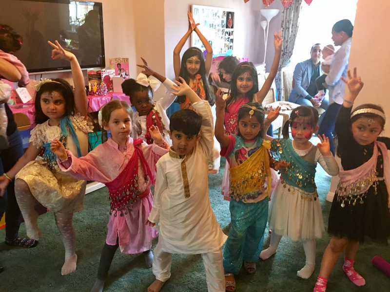Bollywood Theme Party For Kids / Gaana offers you free, unlimited