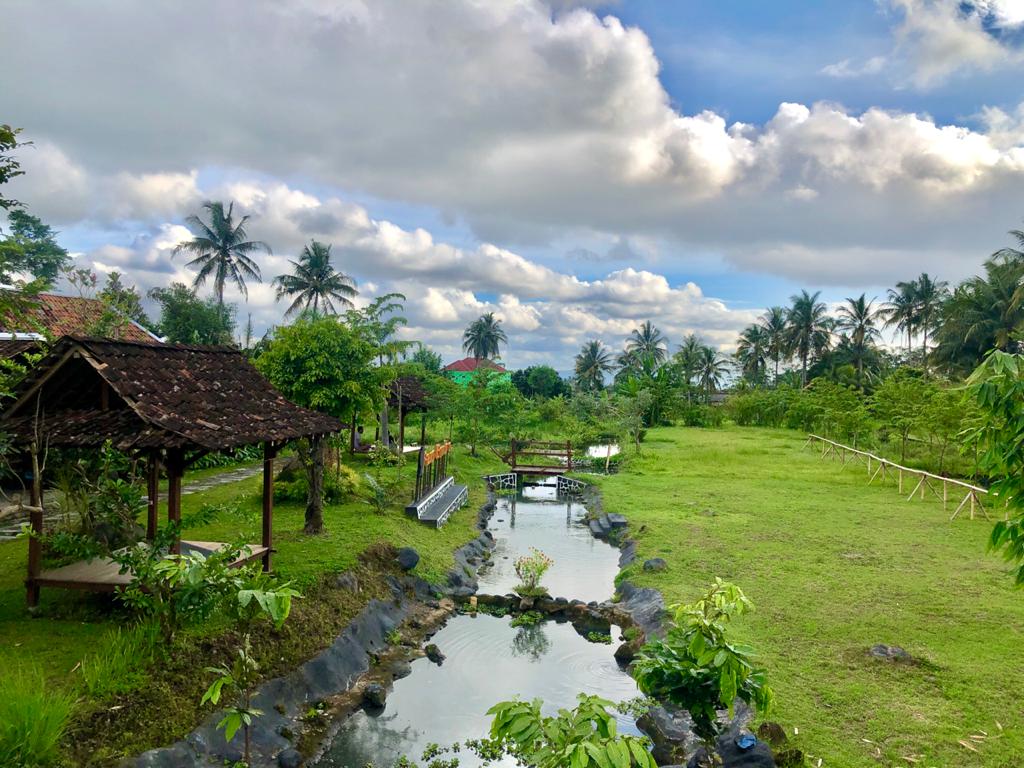 Desaku Yang Kucinta, Desaku Yang Permai - Vibizmedia.com