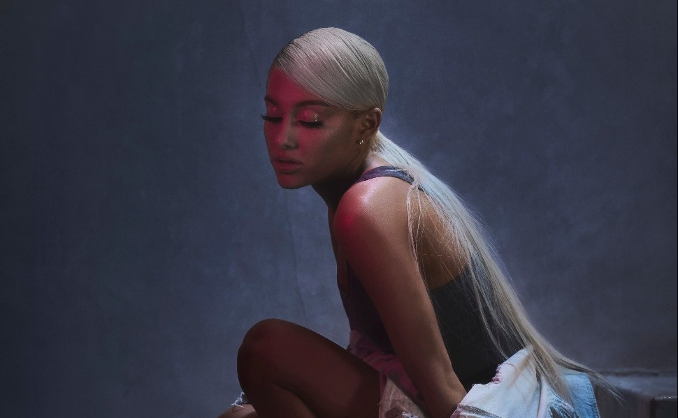 Ariana Grande son hommage aux victimes de l'attentat de Manchester