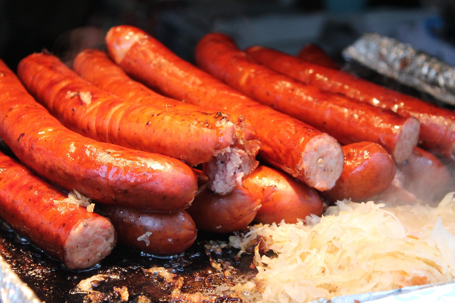 14 of sausages sold in Canada contain 'undeclared species' of meat (STUDY)