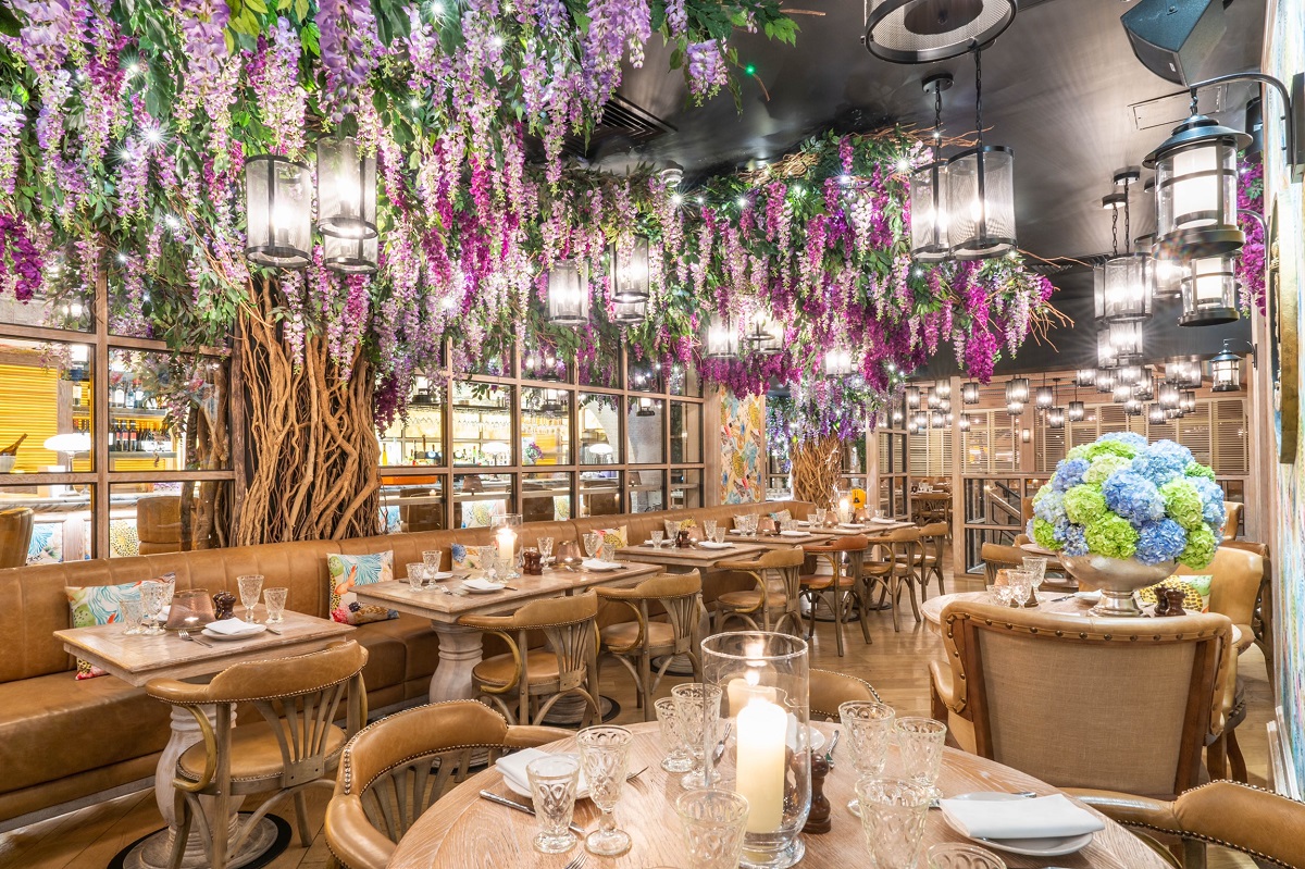 Victors Alderley Edge. Everyday luxury under the wisteria.
