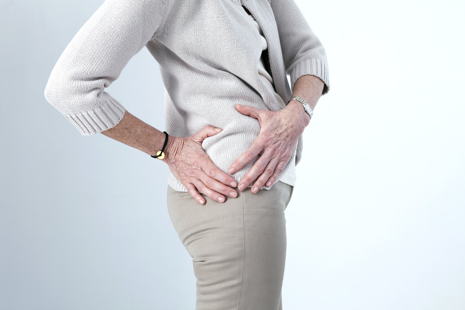 When to See a Chiropractor for Hip Pain — Chiropractic Clinic
