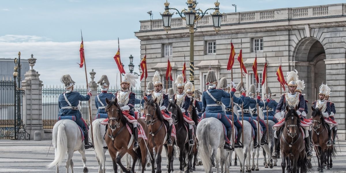 Relevo Guardia Real Cambio Guardia Palacio Real Madrid 2022