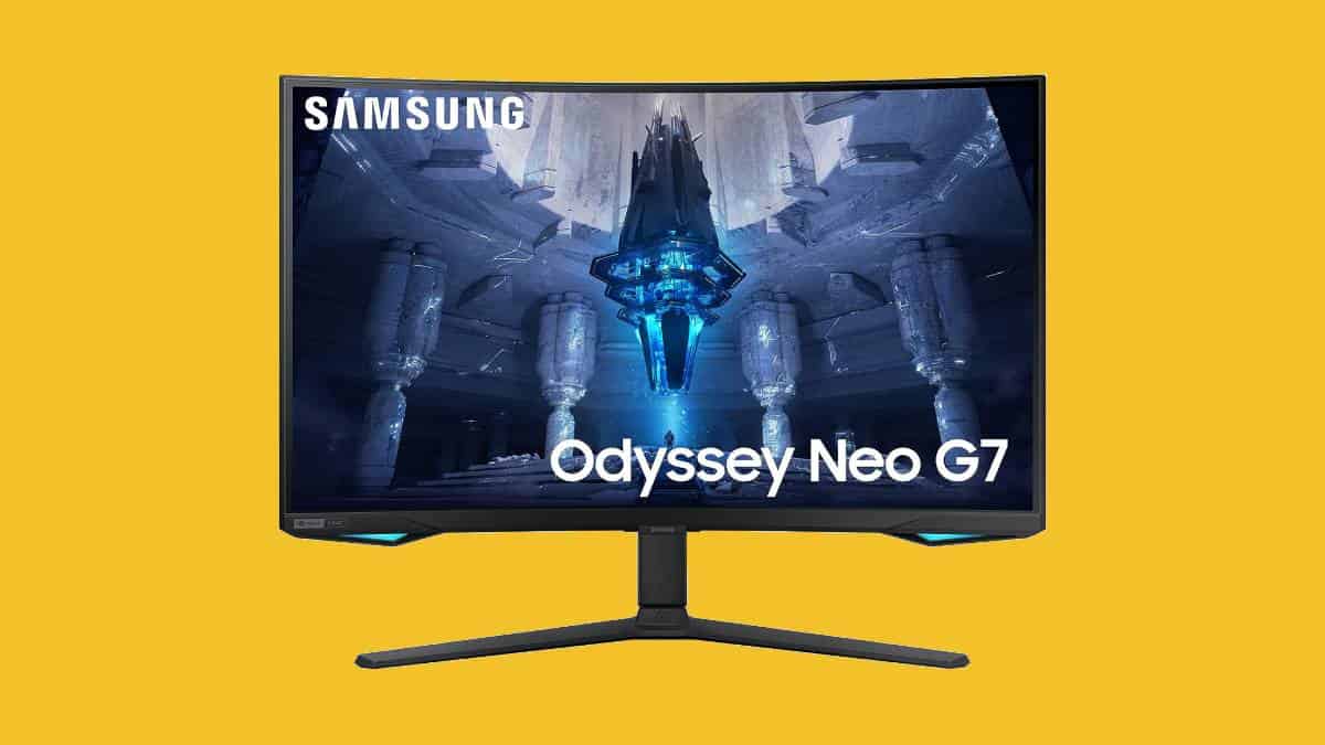Curved 4K Samsung gaming monitor sees its price plummet ahead of Early