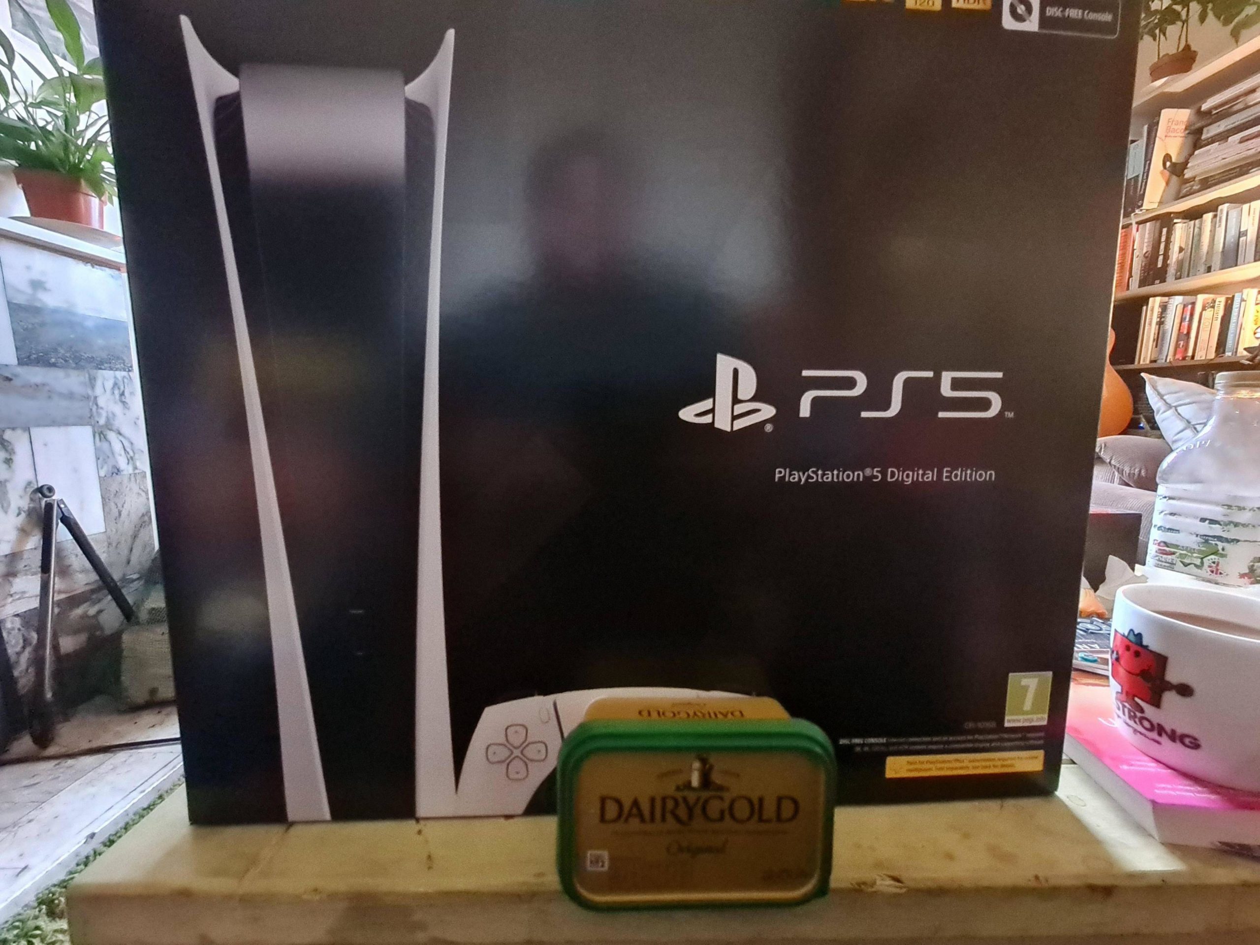 Some PS5 preorders have reportedly arrived early in Ireland VGC