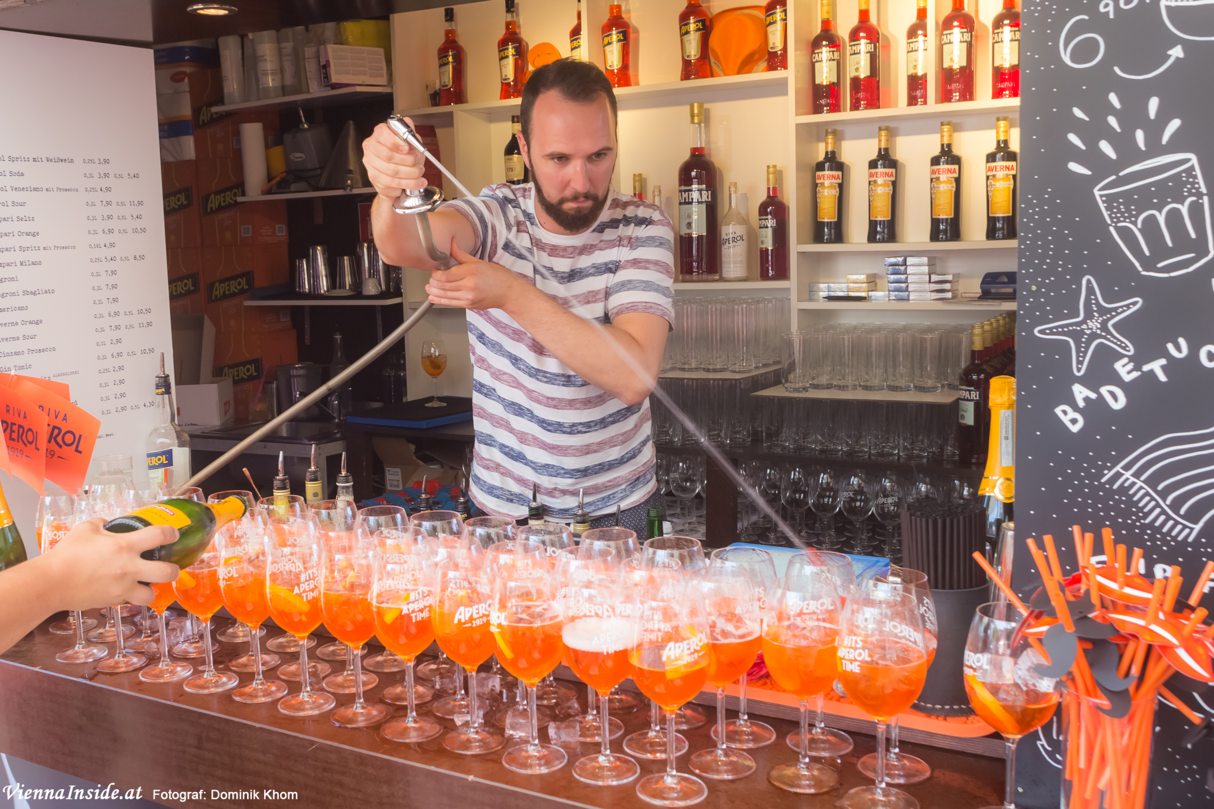 Riva Aperol Bar italienische AperitivoUrlaubsstimmung am