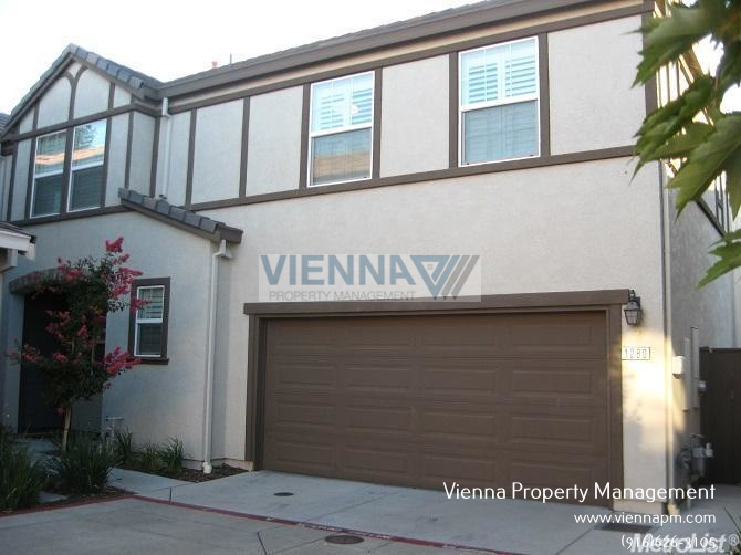 3 Bedroom West Roseville Home for Rent! Vienna Property Management