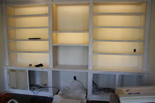 Cheap, even, energyefficient lighting for bookshelves and
