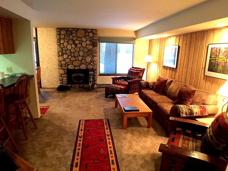 107 Standard Mammoth Lakes, CA Viewpoint Condos