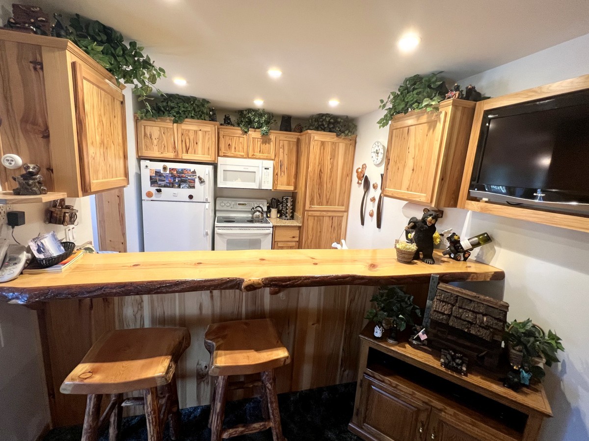 141 Premium Mammoth Lakes, CA Viewpoint Condos