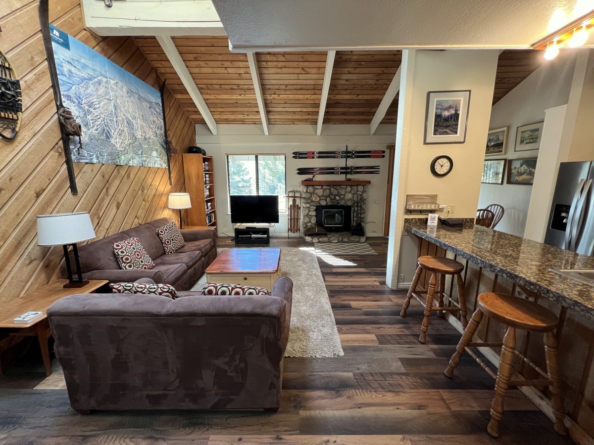 150 Premium Mammoth Lakes, CA Viewpoint Condos