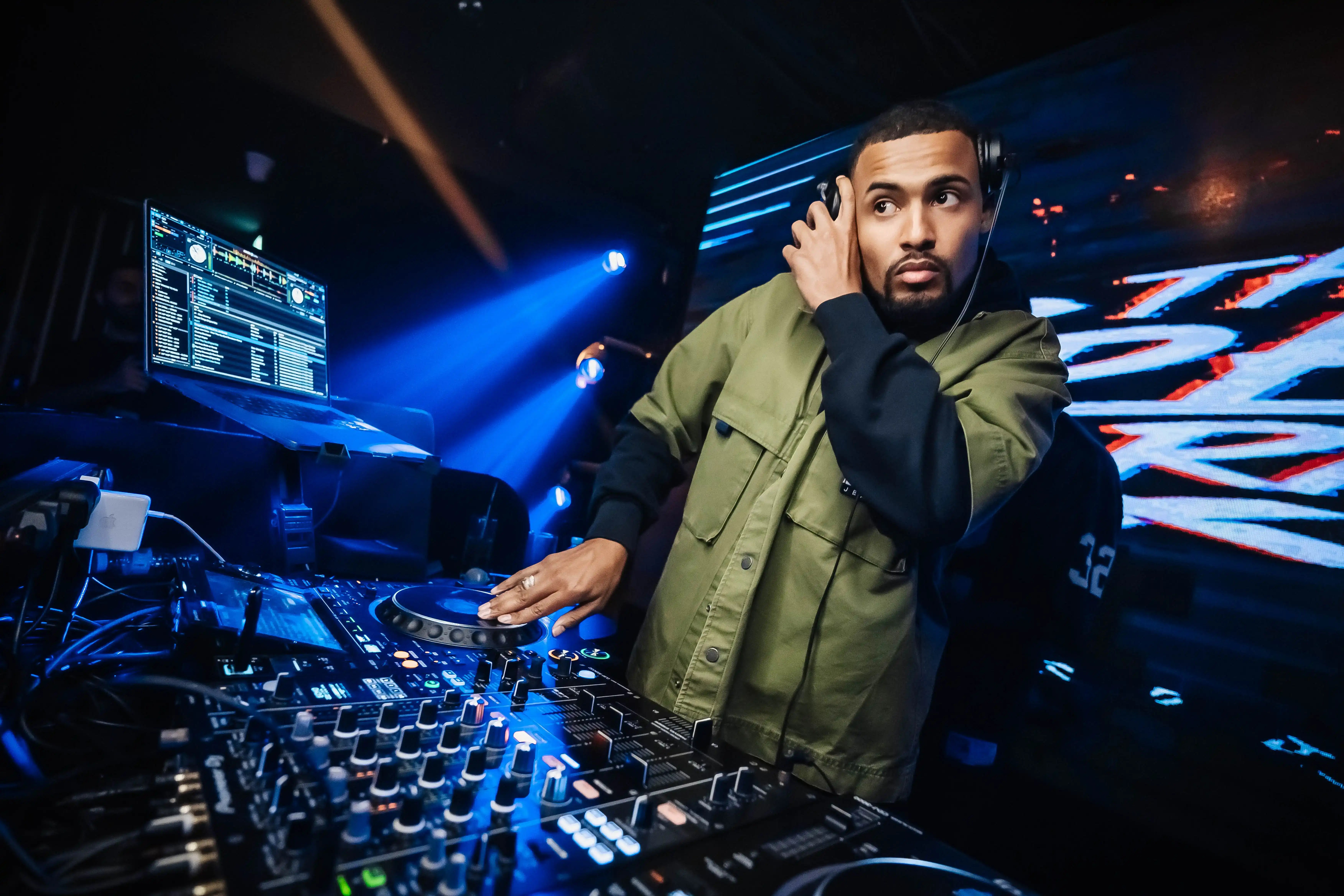 Friday Night VII Dubai Night Club