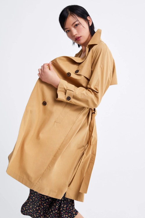 Image 1 of BUTTONED TRENCH COAT from Zara