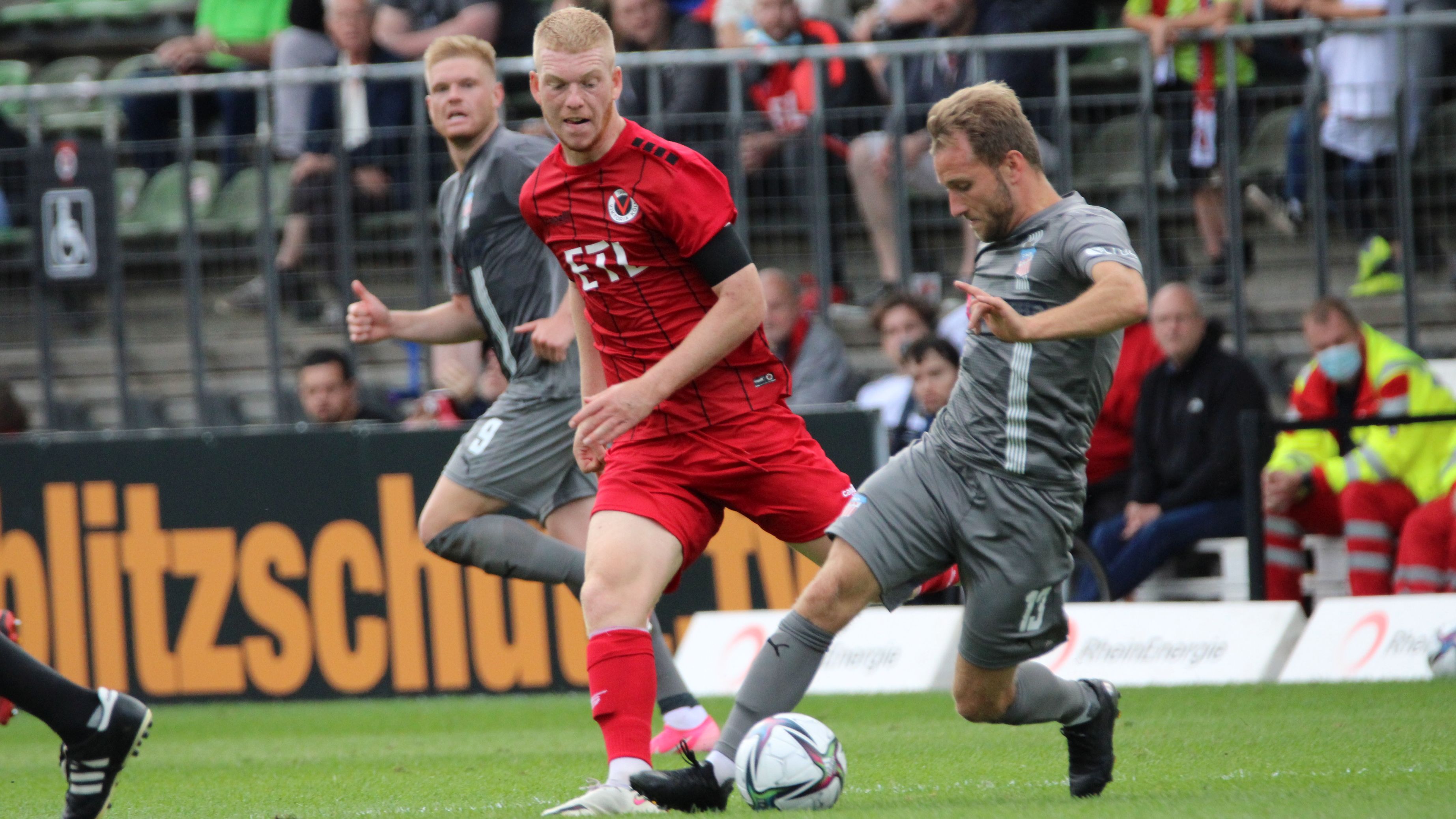 Viktoria 1904 e.V. Viktoria bei Zuschauerrückkehr mit Remis