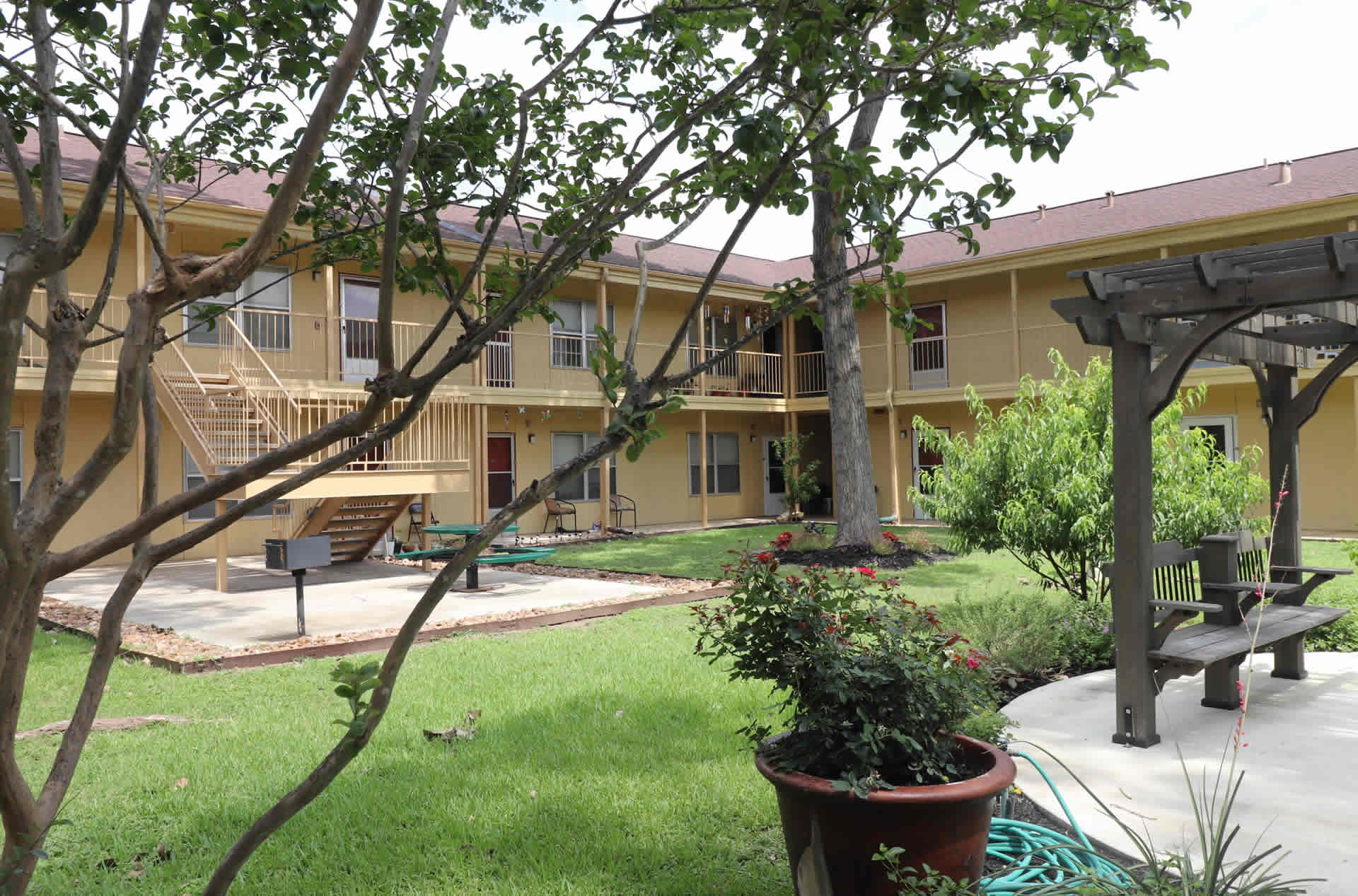 Apartments in San Antonio, TX Villa O'Keefe Apartments (210) 3333461