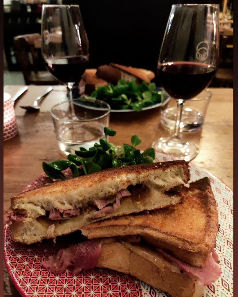 Le Ballon Rouge A Paris Bar A Vin Du 3e Arrondissement Vin Sur Vin