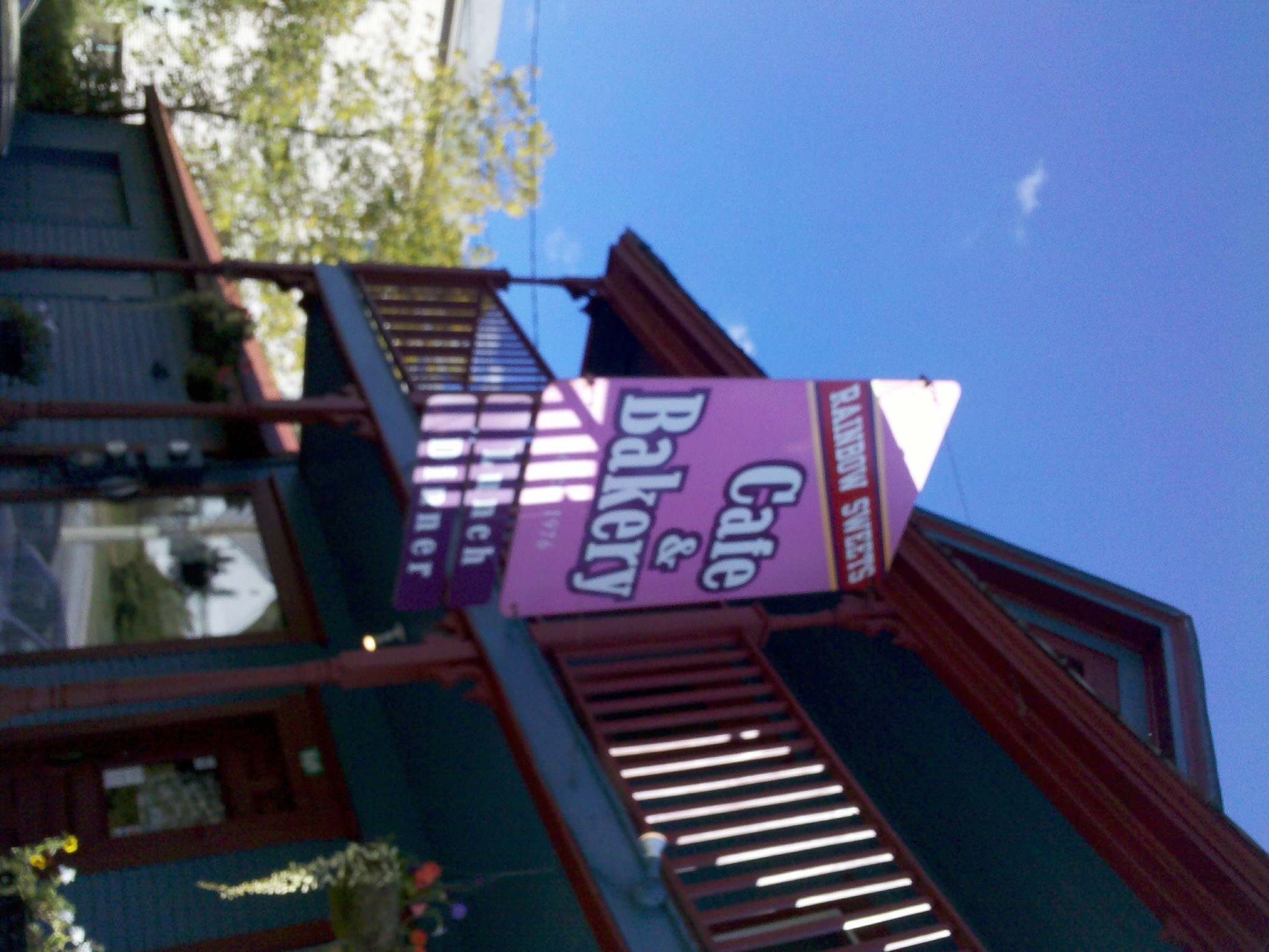 Rainbow Sweets Bakery! Vini e Gusto