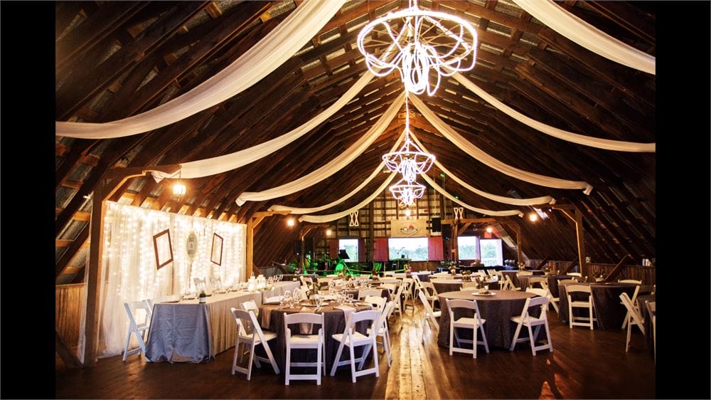 10+ Stunning Venues For A Barn Wedding In Toronto • Brand Glow Up
