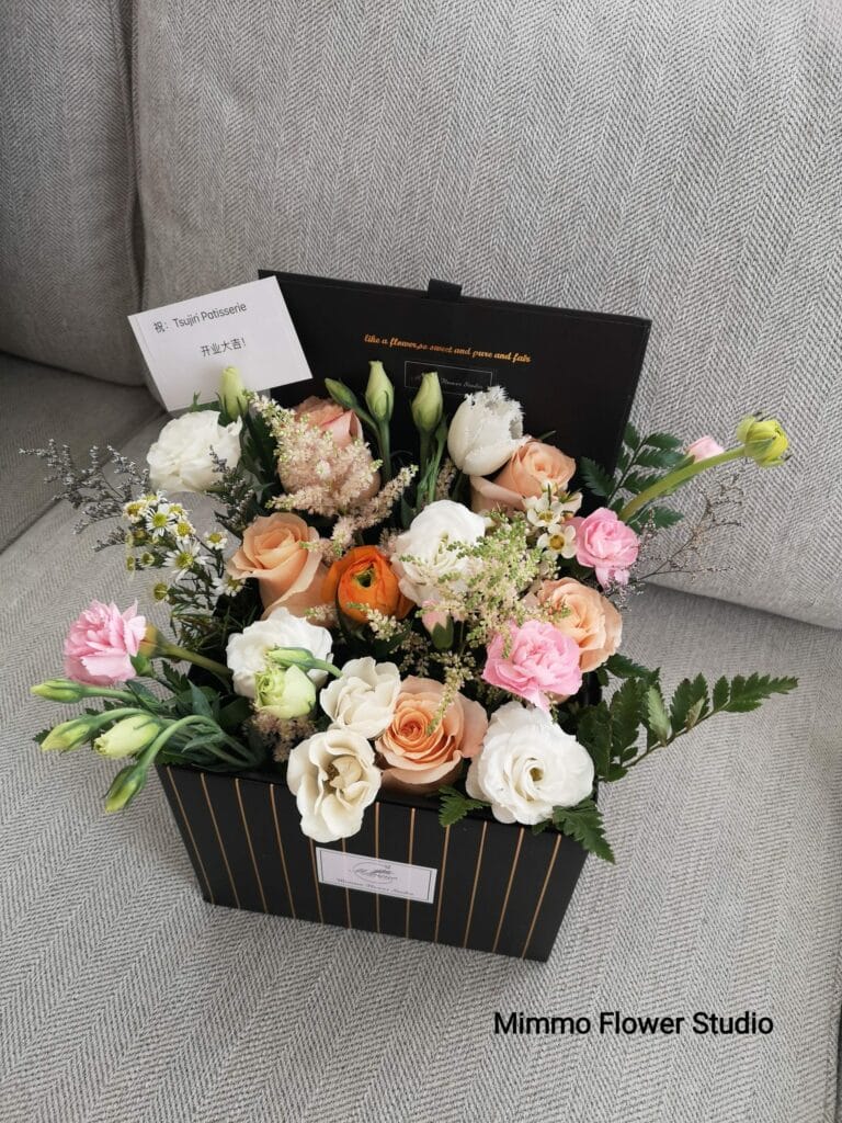 5 Shops To Buy Planters For Large Indoor Plants In Toronto • VintageBash