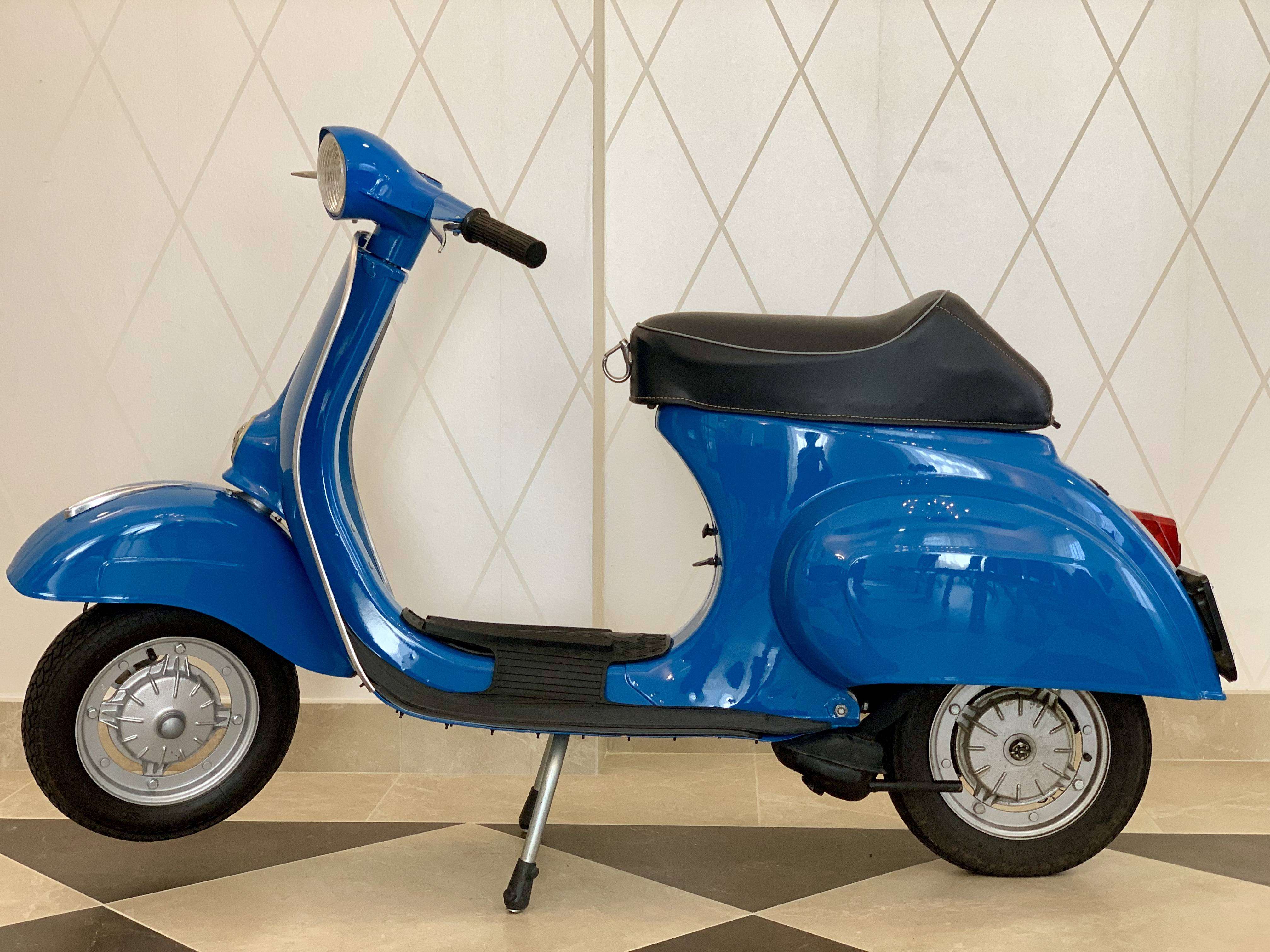 Vespa 50 r 1976 Vintage Experience