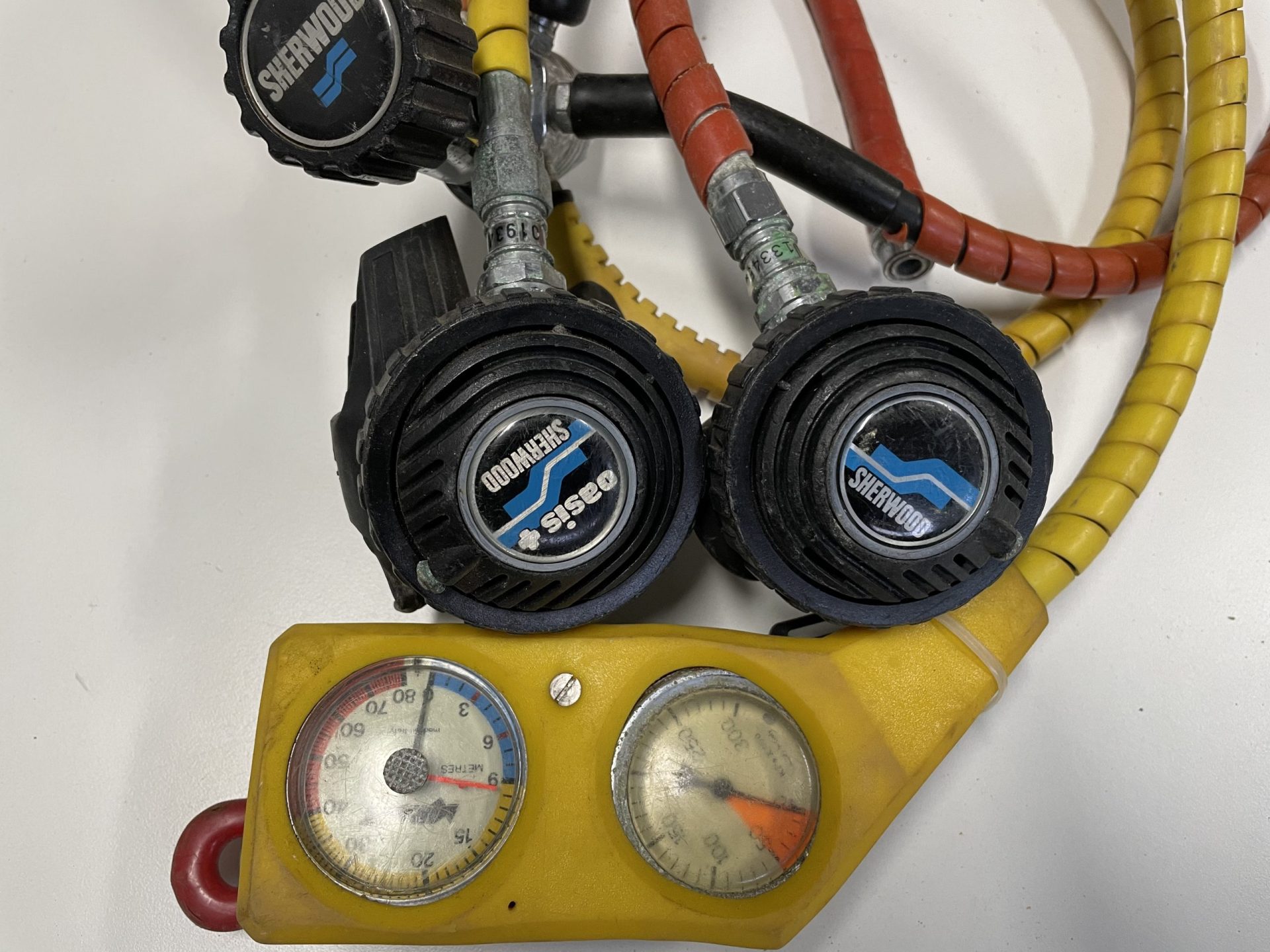 Sherwood Oasis regulator set Vintage Scuba Gear Australia Vintage