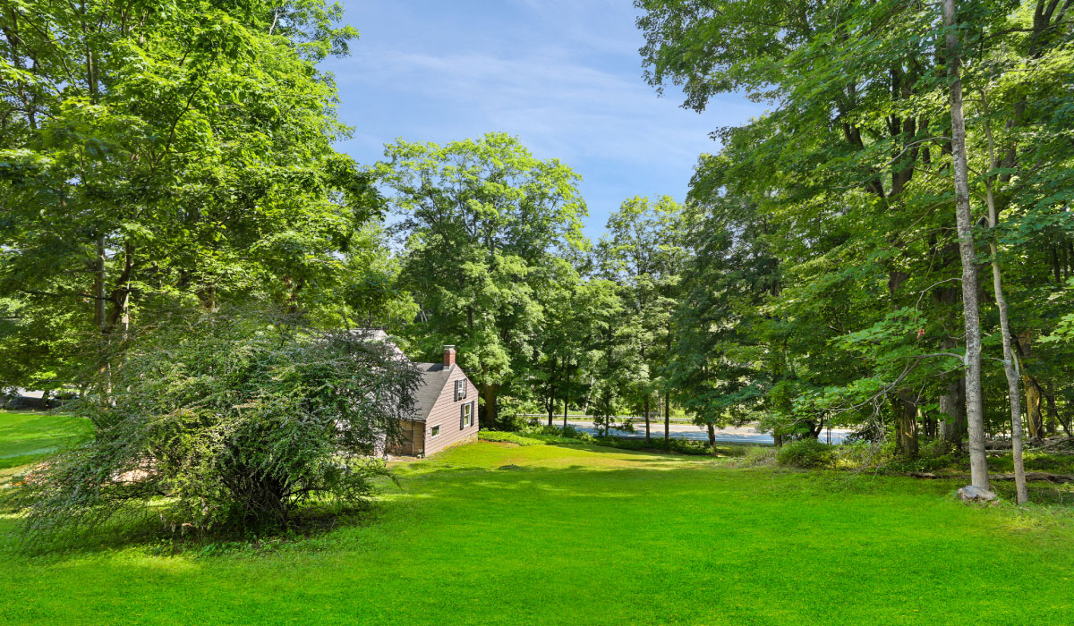 326 Bedford Center Rd Vincent & Whittemore Real Estate