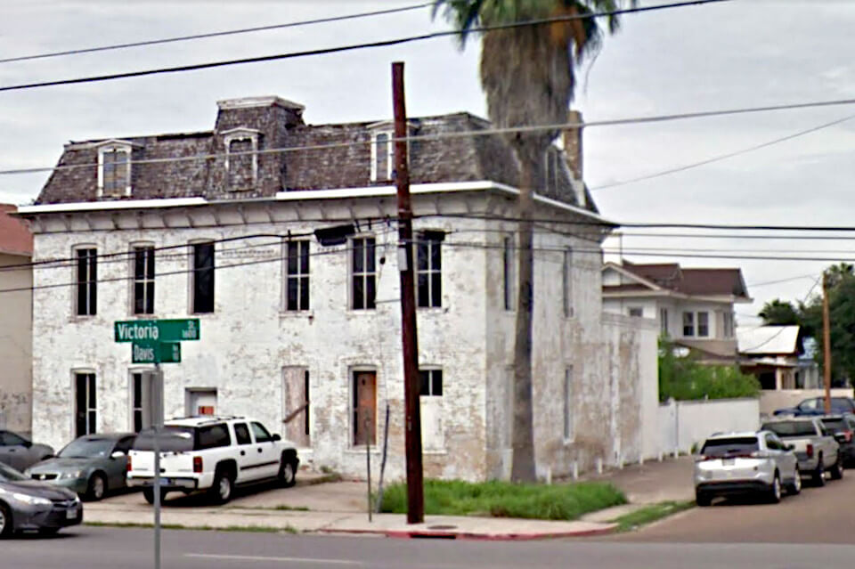 Laredo A Book Store Project Forces St. Peter's Historic District