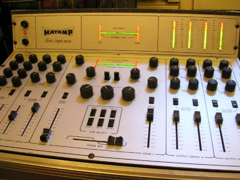 VirtualDJ Best 19 rack mount mixer of all time