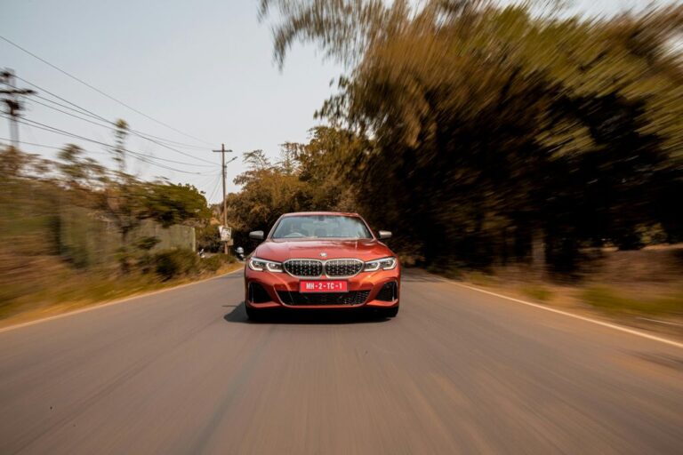 The Best Luxury Car Reviews and Virtual Hangar Media