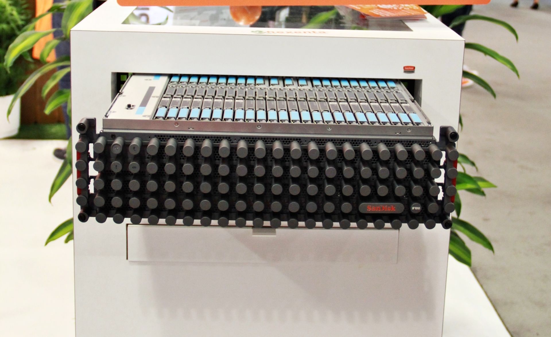 SanDisk and Nexenta to Deliver the First Open SoftwareDefined Storage