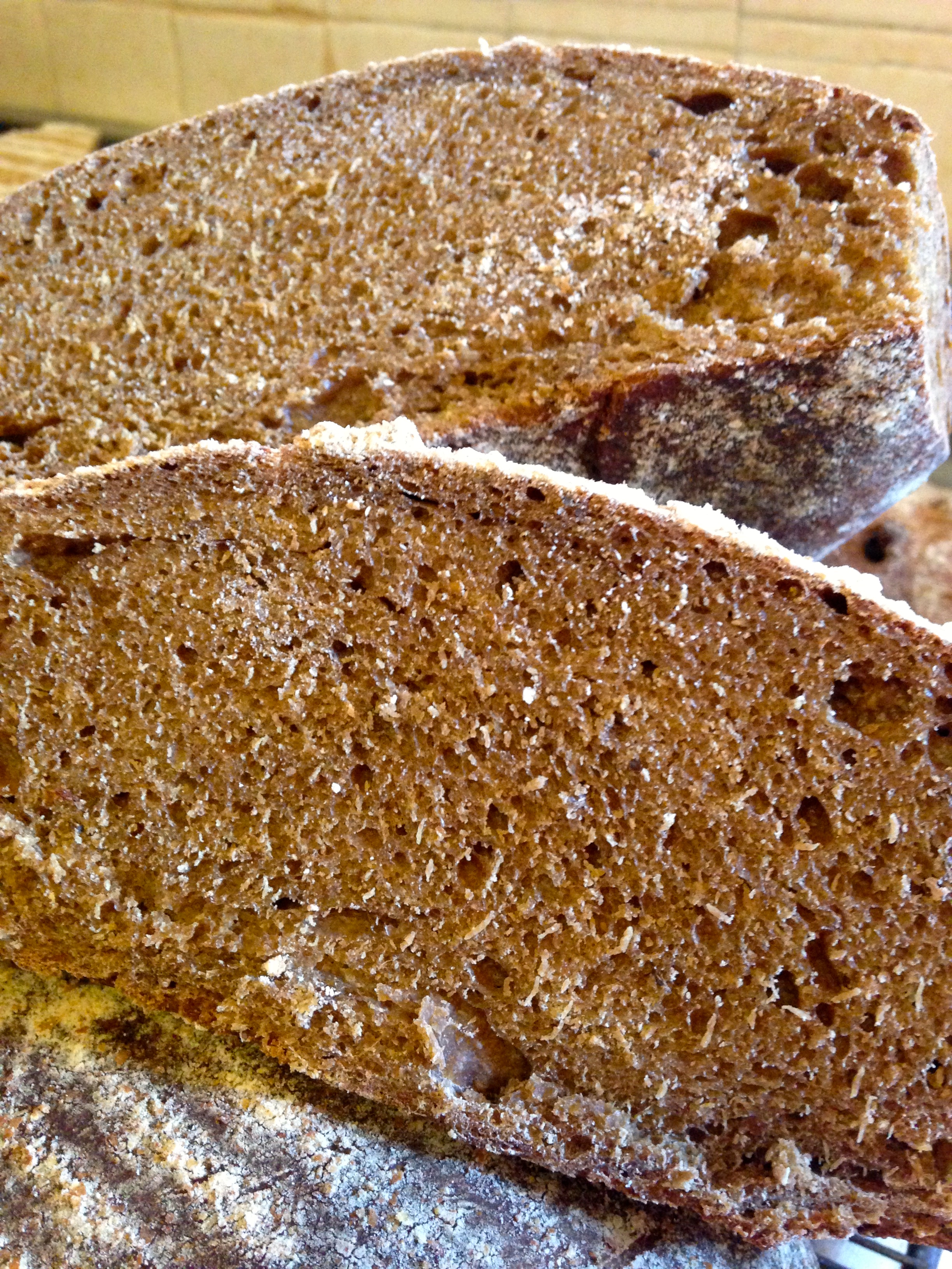 Simple recipe for rye and spelt sourdough bread with
