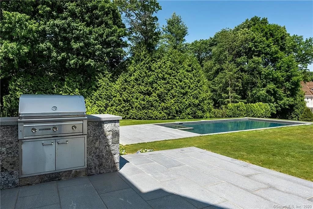 11 Turner Drive Greenwich, CT Vision Development, Ltd.