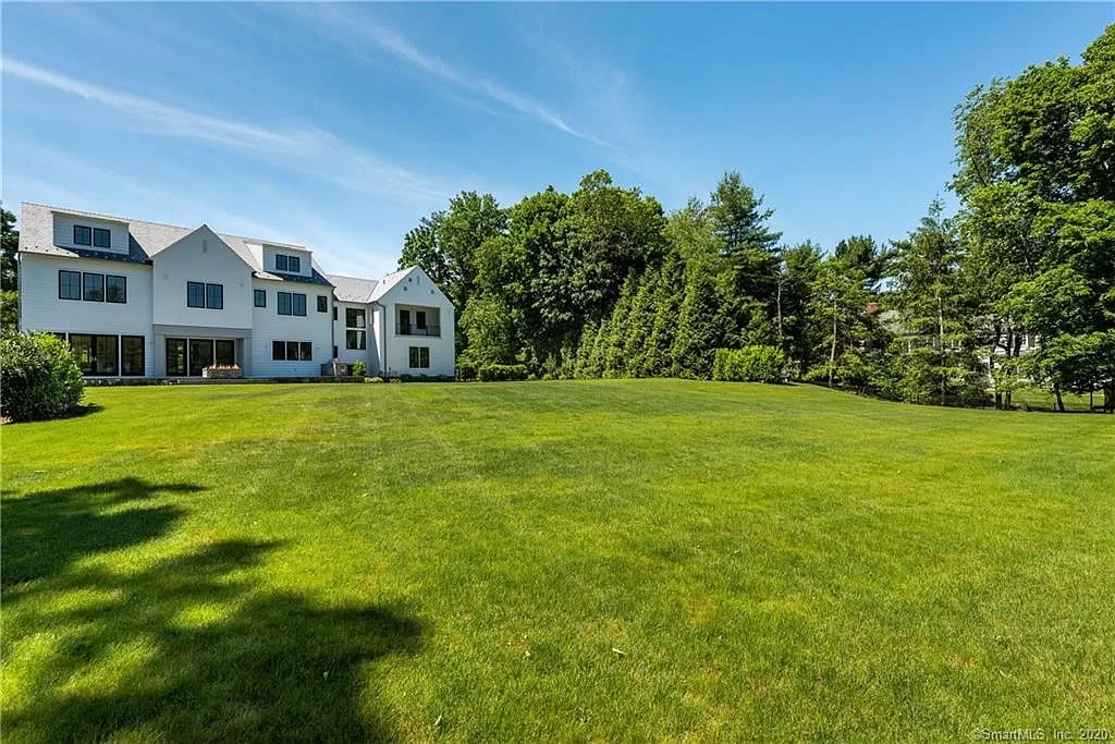 11 Turner Drive Greenwich, CT Vision Development, Ltd.