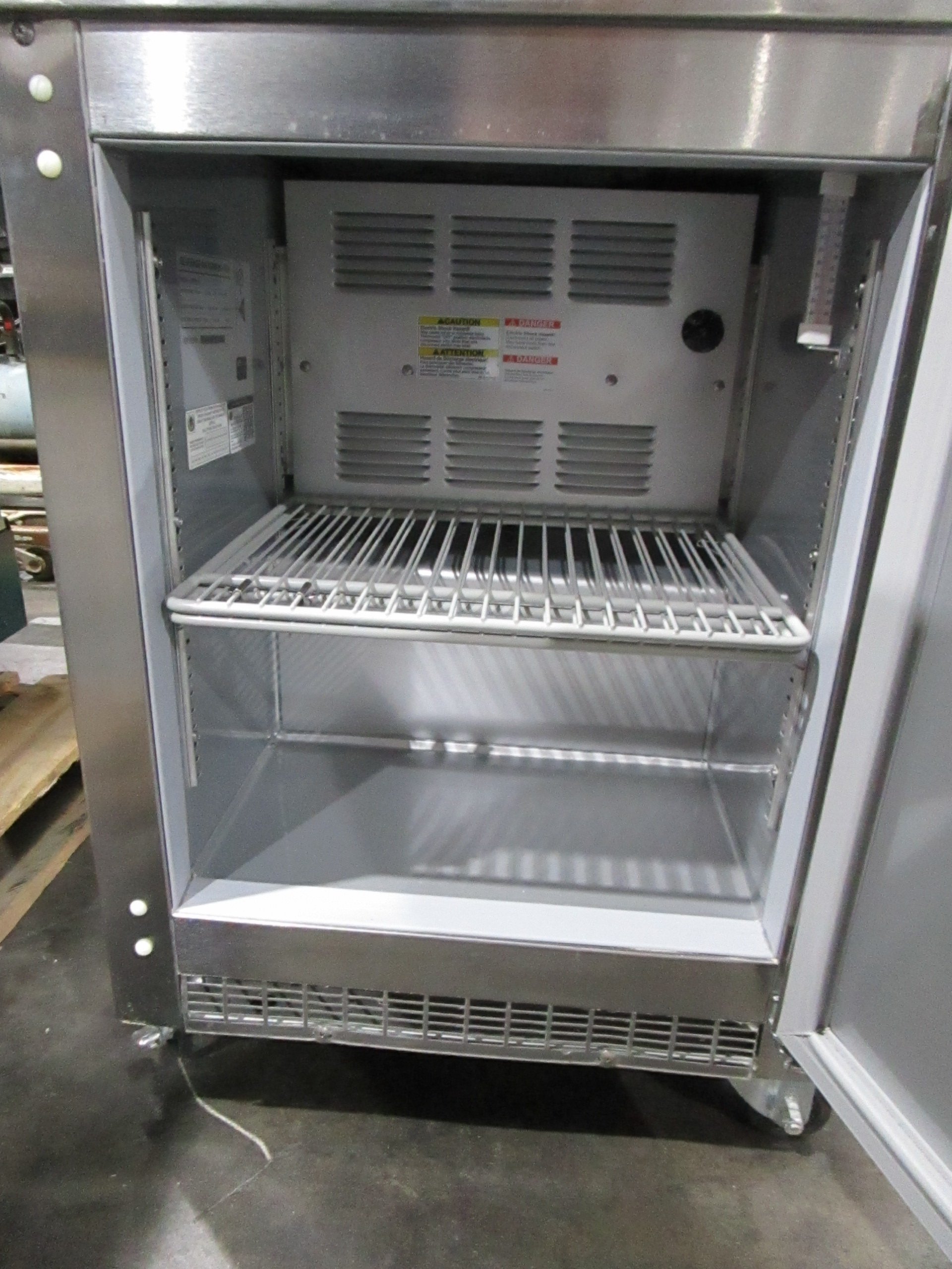BEVERAGE AIR URC20Y 20" UNDERCOUNTER COOLER REFRIGERATOR Vision Equipment