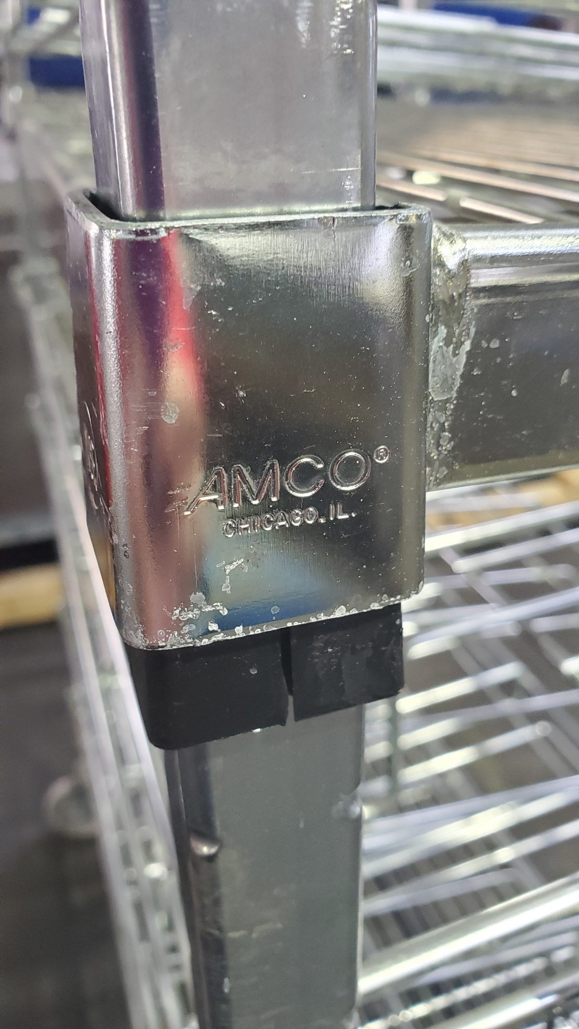 AMCO BY SPG 75" COMMERCIAL GRAVITY FEED 10 CAN STORAGE RACK FIRST IN