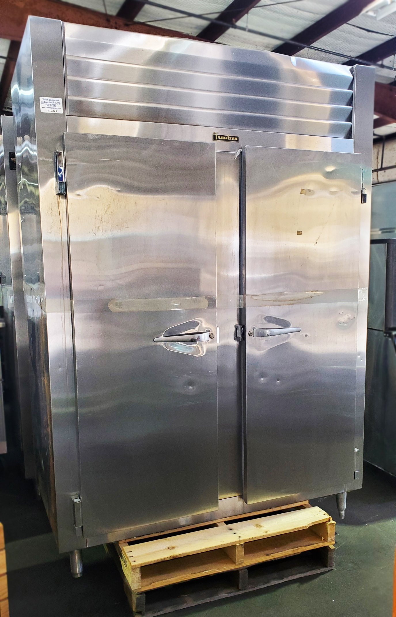TRAULSEN RHT232WPUTFHS 58" TWO SECTION PASS THRU REACH IN REFRIGERATOR