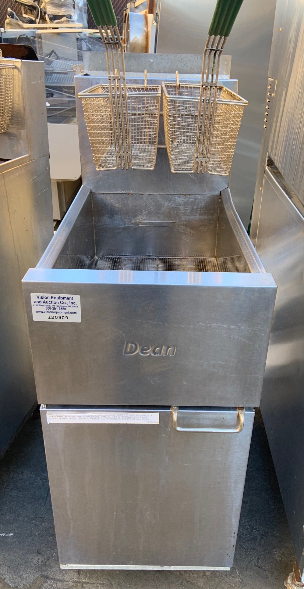 DEAN SR142GN GAS DEEP FRYER 43 LB VAT FLOOR MODEL NATURAL GAS